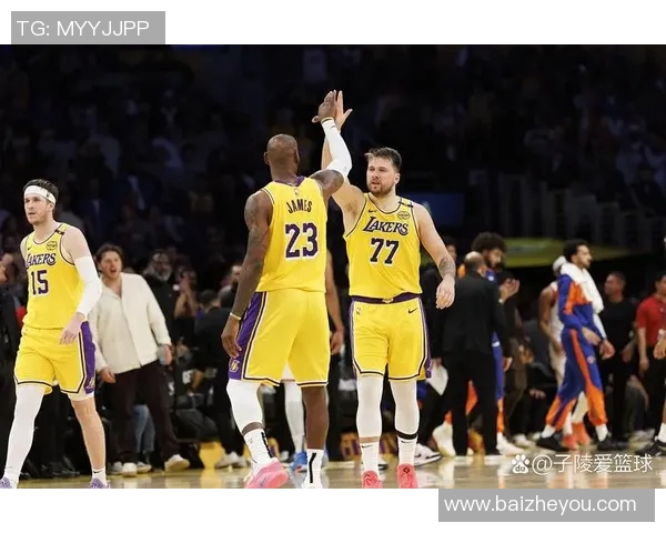 湖人对勇士精彩对决直播回放与赛后分析全方位解读