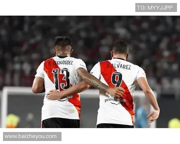 蒙特维多国民迎战河床球队的激烈对决与精彩瞬间回顾